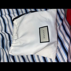 Men’s size 32. Gucci Belt